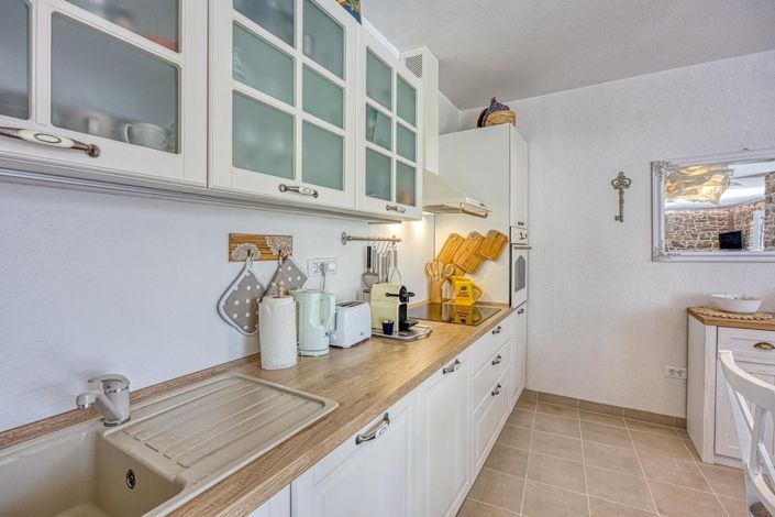 Image No.14-4 Bed Property for sale