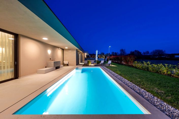 Image No.2-Propriété de 4 chambres à vendre à Porec