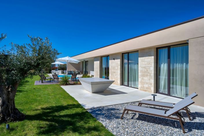 Image No.2-Propriété de 4 chambres à vendre à Porec