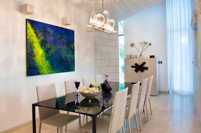 Image No.8-5 Bed Property for sale