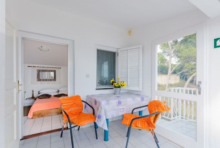 Image No.11-12 Bed Property for sale