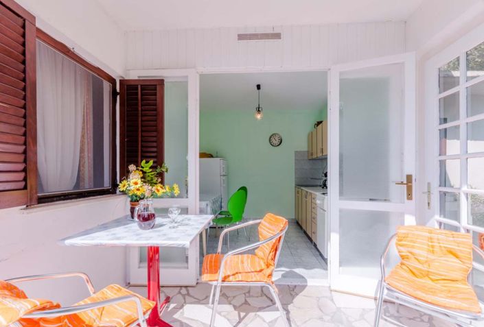 Image No.17-12 Bed Property for sale