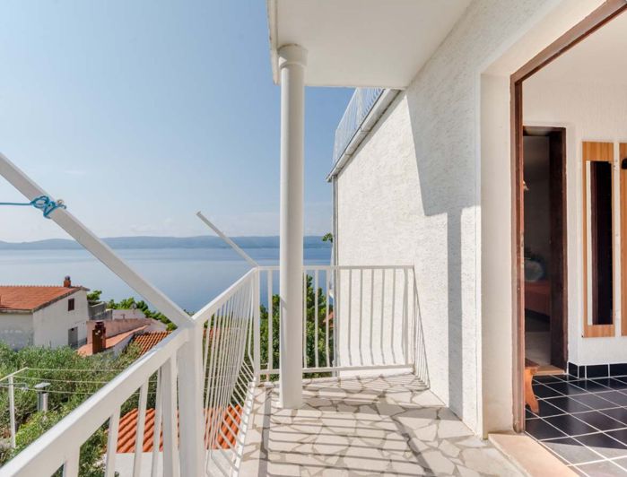 Image No.6-12 Bed Property for sale