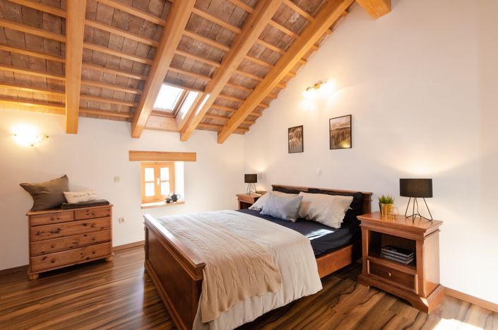 Image No.19-4 Bed Property for sale