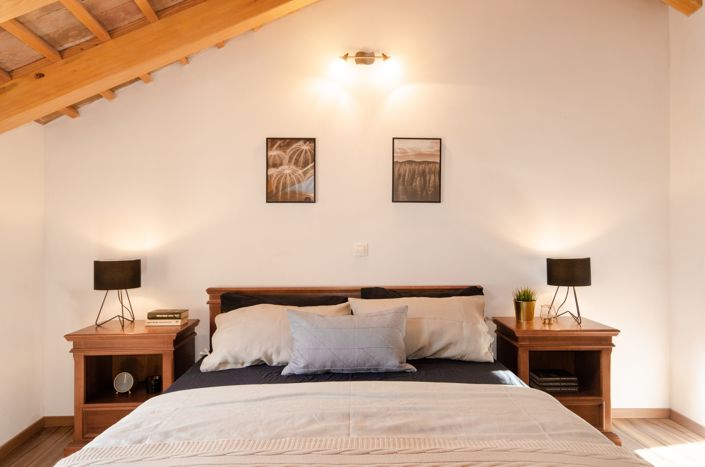 Image No.20-4 Bed Property for sale