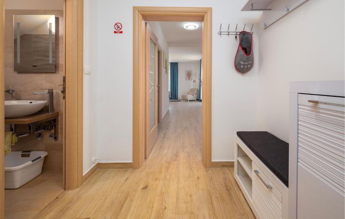 Image No.13-3 Bed Property for sale