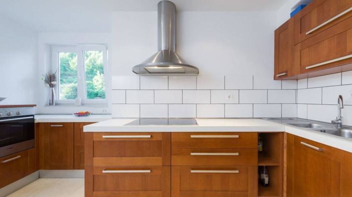 Image No.21-7 Bed Property for sale