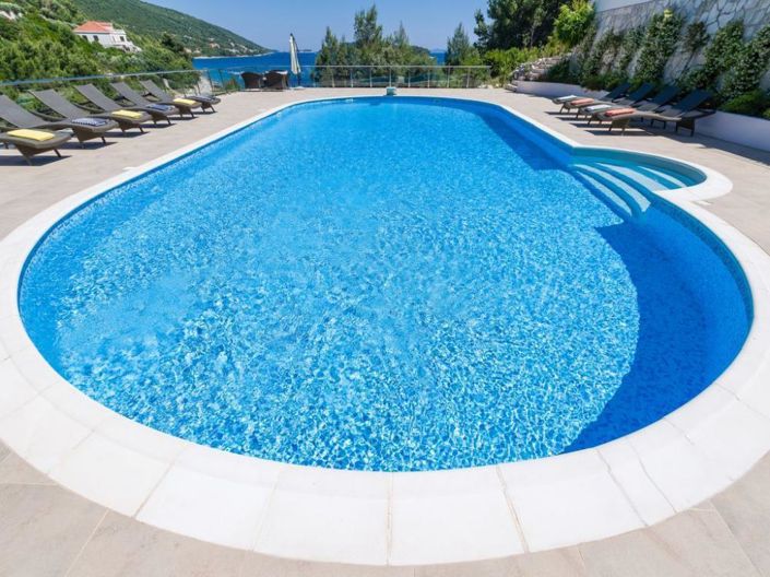 Image No.5-7 Bed Property for sale