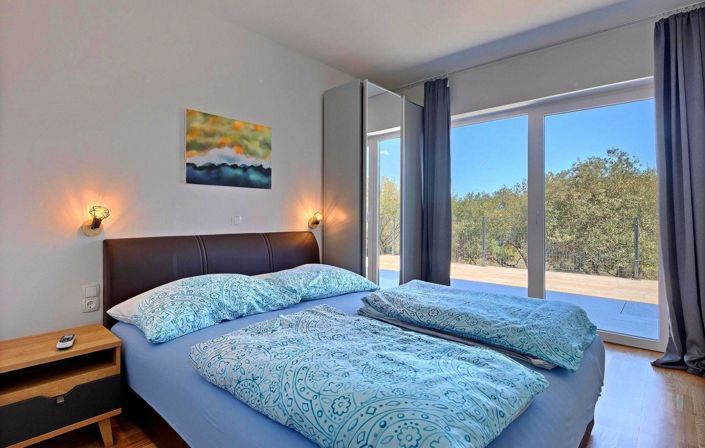 Image No.21-4 Bed Property for sale