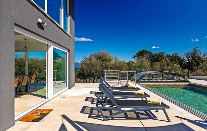 Image No.5-4 Bed Property for sale