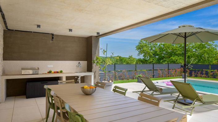 Image No.7-3 Bed Property for sale