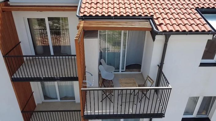 Image No.4-4 Bed Property for sale