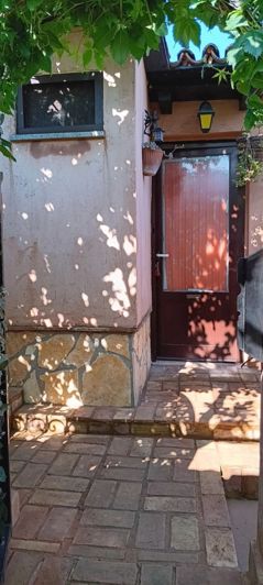 Image No.13-2 Bed Property for sale