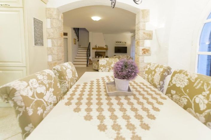 Image No.13-3 Bed Property for sale