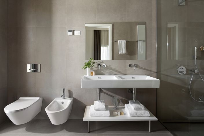 Image No.20-4 Bed Property for sale