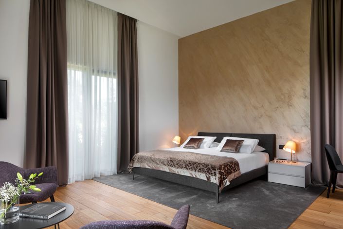 Image No.21-4 Bed Property for sale