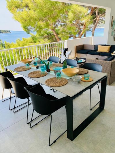 Image No.10-4 Bed Property for sale