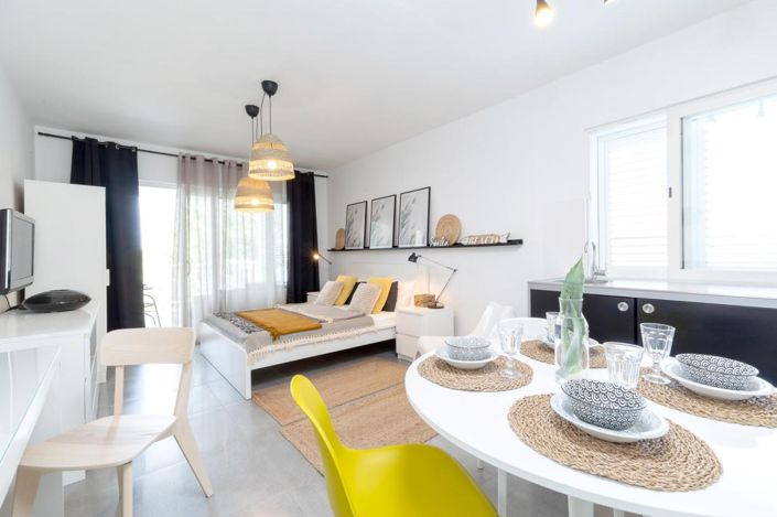 Image No.12-4 Bed Property for sale