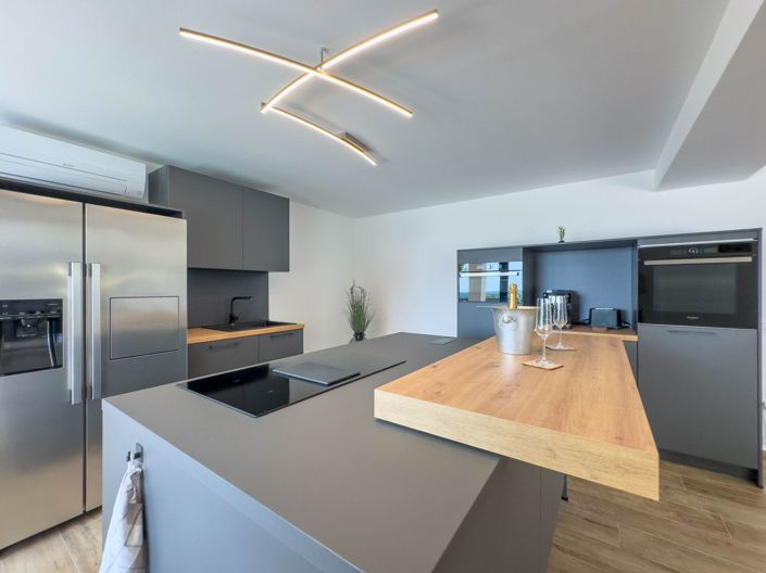 Image No.16-3 Bed Property for sale