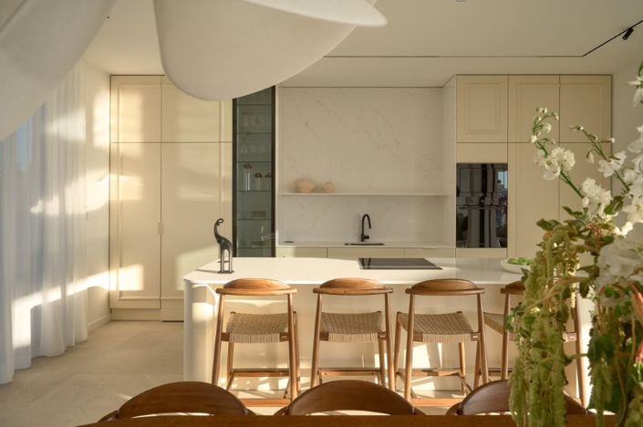 Image No.21-5 Bed Property for sale