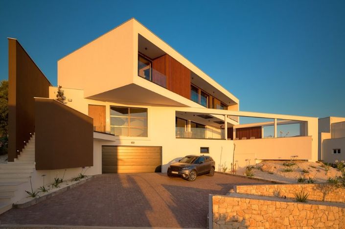 Image No.4-5 Bed Property for sale