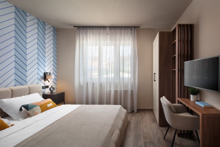 Image No.19-4 Bed Property for sale