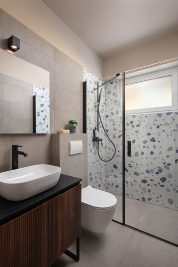 Image No.21-4 Bed Property for sale