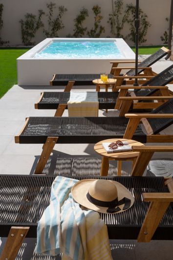 Image No.6-4 Bed Property for sale