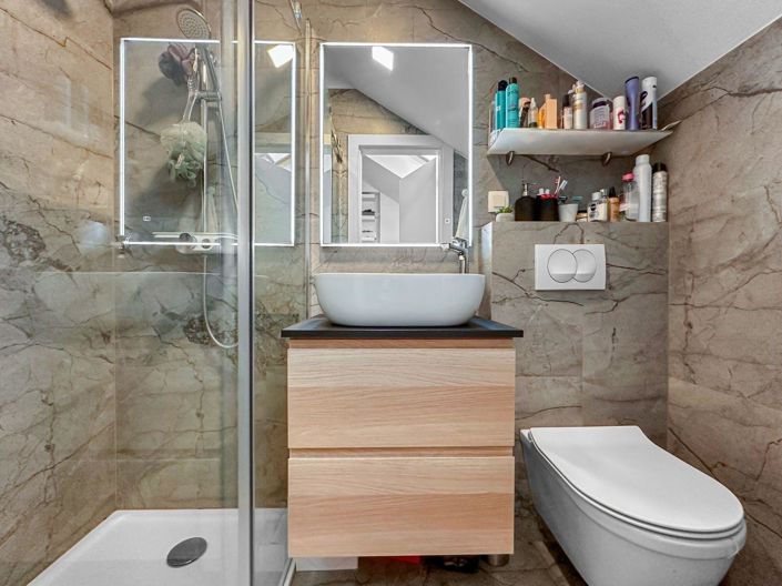 Image No.21-Propriété de 6 chambres à vendre à Ravna Gora