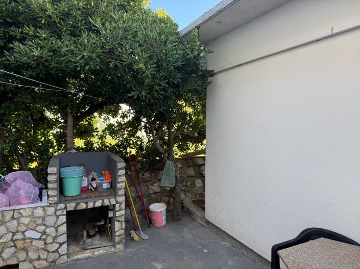 Image No.4-9 Bed Property for sale