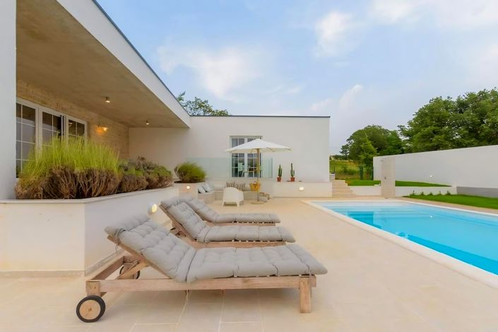 Image No.2-3 Bed Property for sale