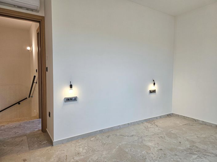 Image No.21-Propriété de 3 chambres à vendre à Malinska-Dubašnica