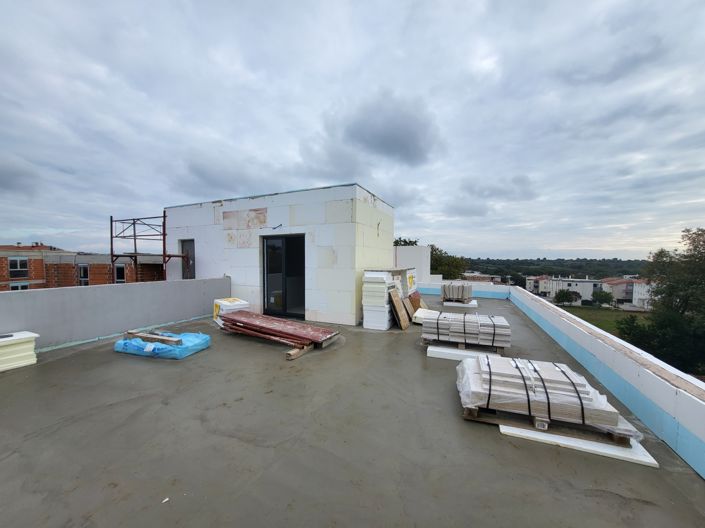 Image No.16-3 Bed Property for sale