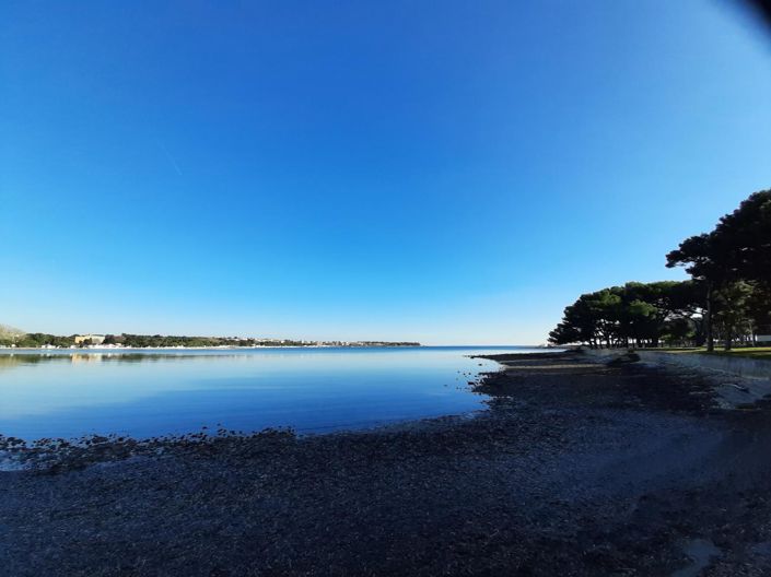 Image No.17-3 Bed Property for sale