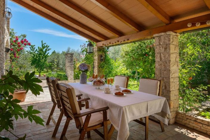 Image No.21-4 Bed Property for sale