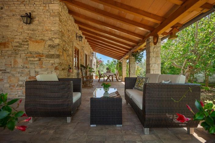 Image No.22-4 Bed Property for sale