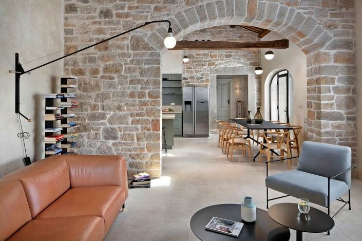 Image No.10-4 Bed Property for sale