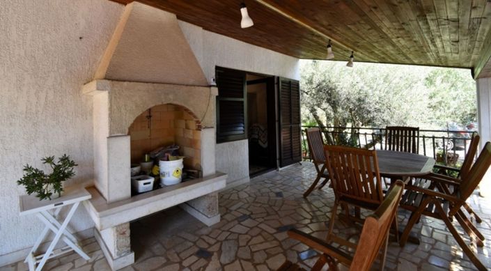 Image No.11-8 Bed Property for sale