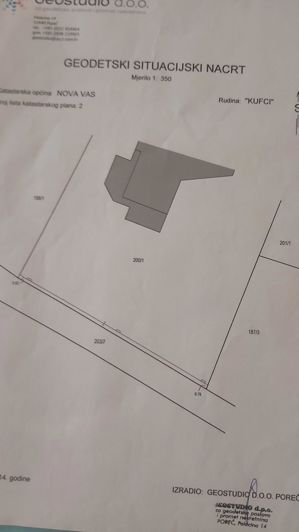 Image No.20-8 Bed Property for sale