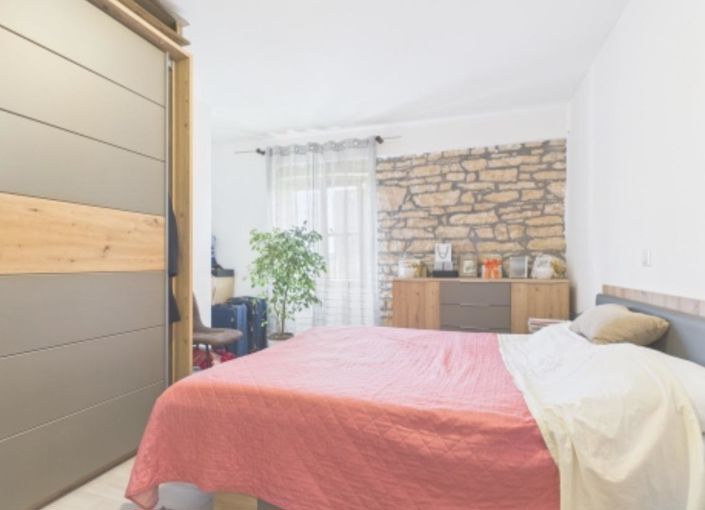 Image No.12-4 Bed Property for sale