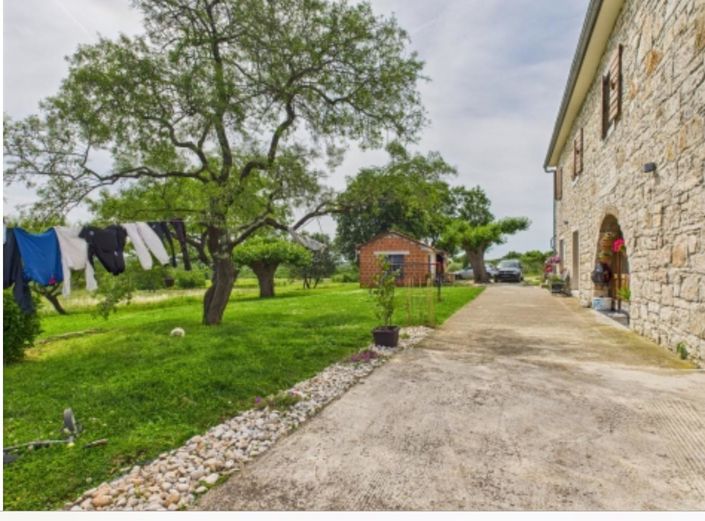 Image No.5-4 Bed Property for sale