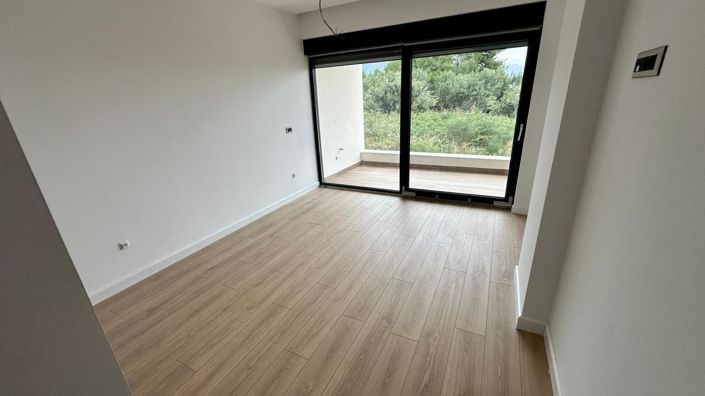 Image No.11-Propriété de 4 chambres à vendre à Kaštel Sucurac