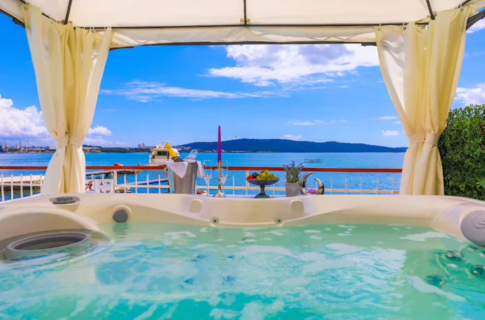 Image No.4-5 Bed Property for sale