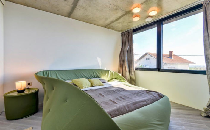 Image No.23-3 Bed Property for sale