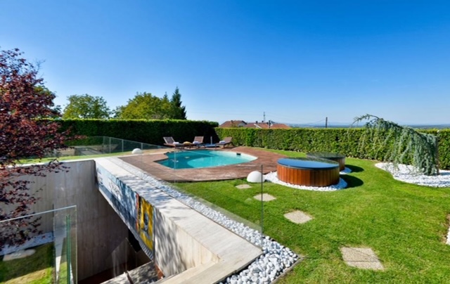 Image No.4-3 Bed Property for sale