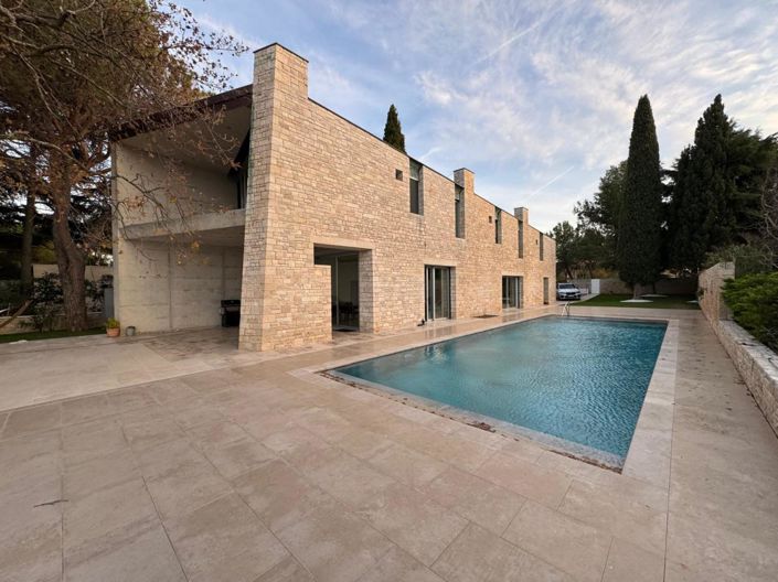 Image No.2-Propriété de 6 chambres à vendre à Umag