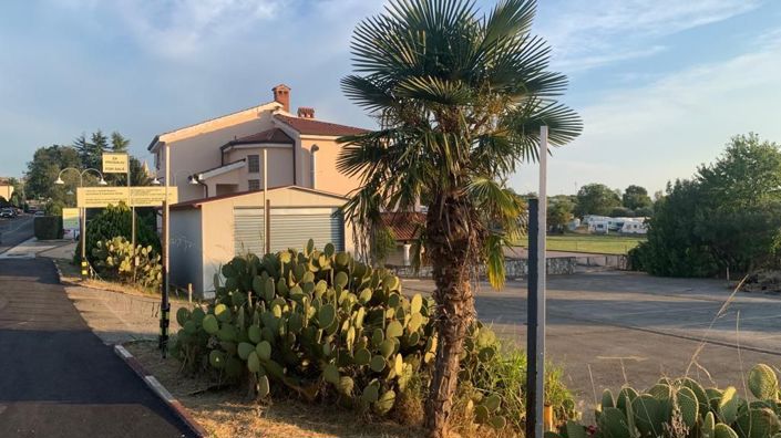 Image No.7-4 Bed Property for sale