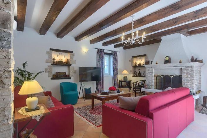 Image No.12-3 Bed Property for sale