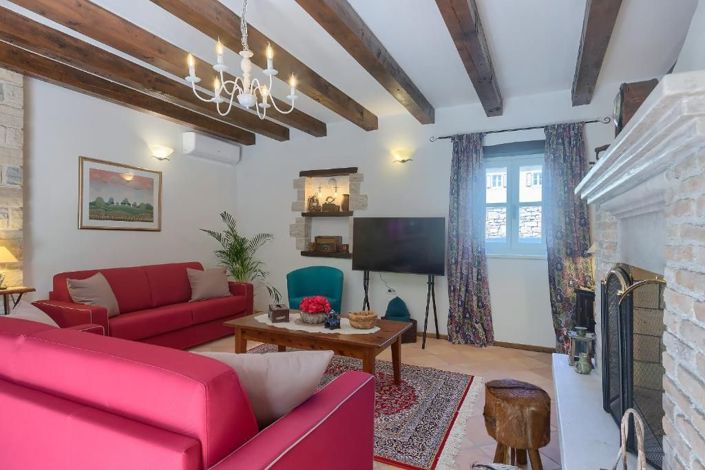 Image No.13-3 Bed Property for sale