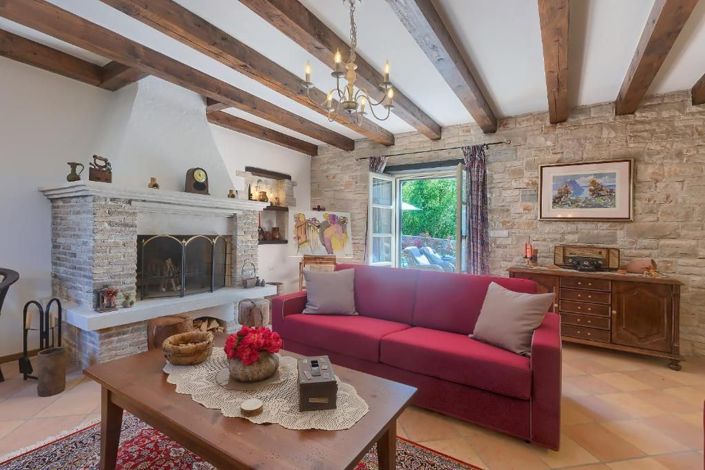 Image No.16-3 Bed Property for sale